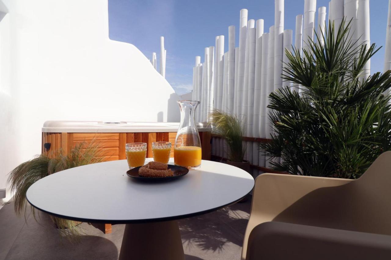 Narcissus Luxury Suites Naxos City Ngoại thất bức ảnh